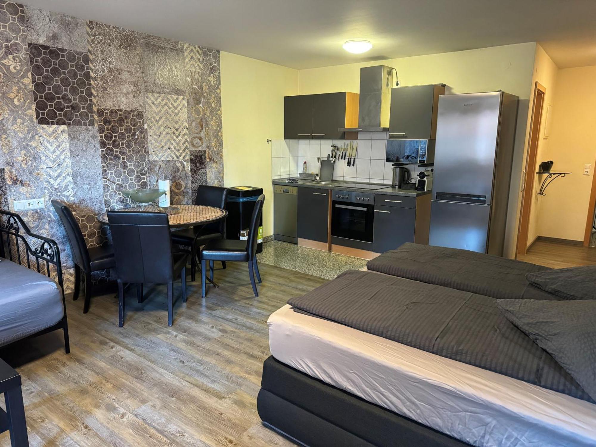 Hotel Mythos "Apartments" มาร์กโกรนิงเกน ภายนอก รูปภาพ