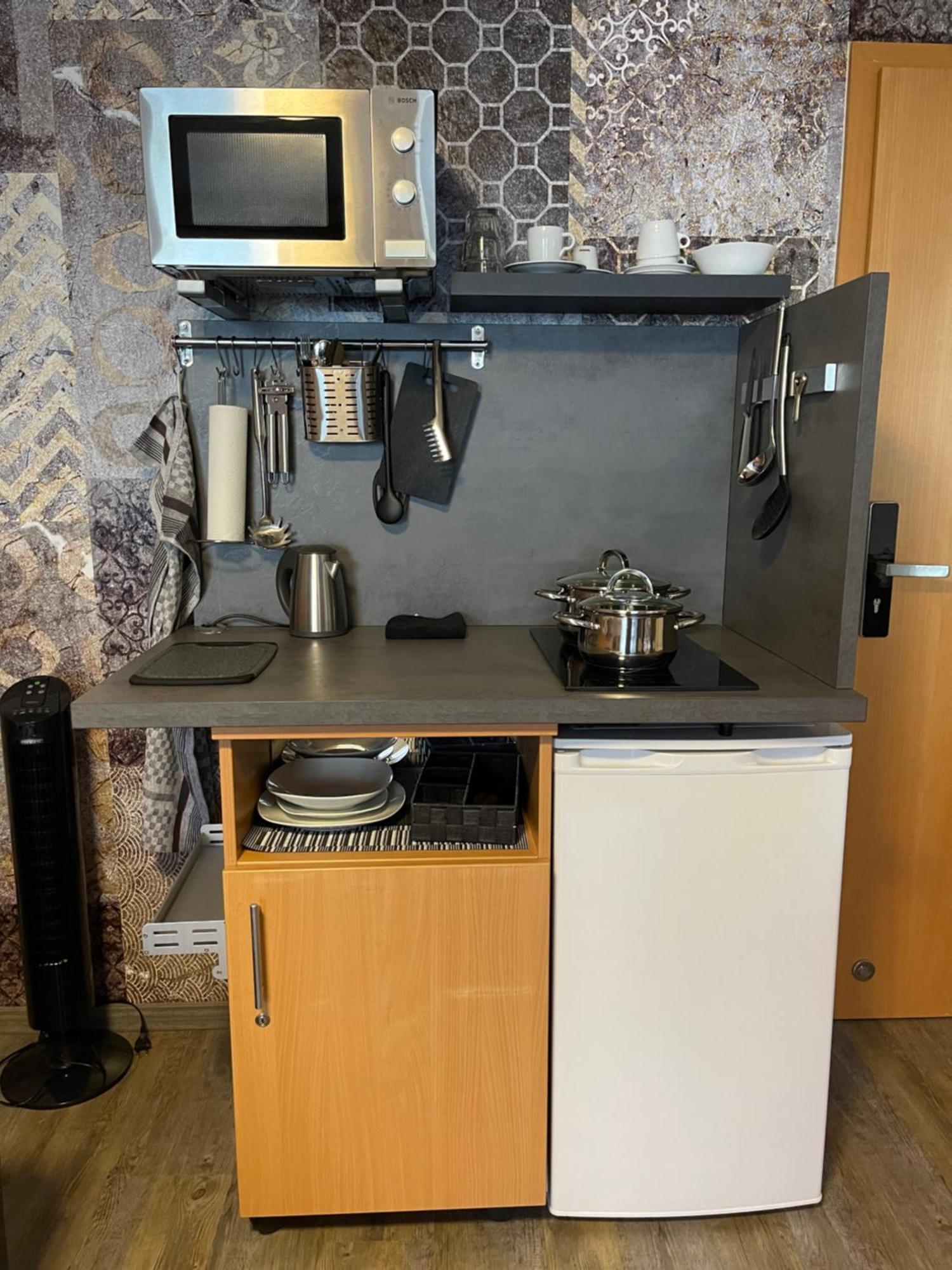 Hotel Mythos "Apartments" มาร์กโกรนิงเกน ภายนอก รูปภาพ