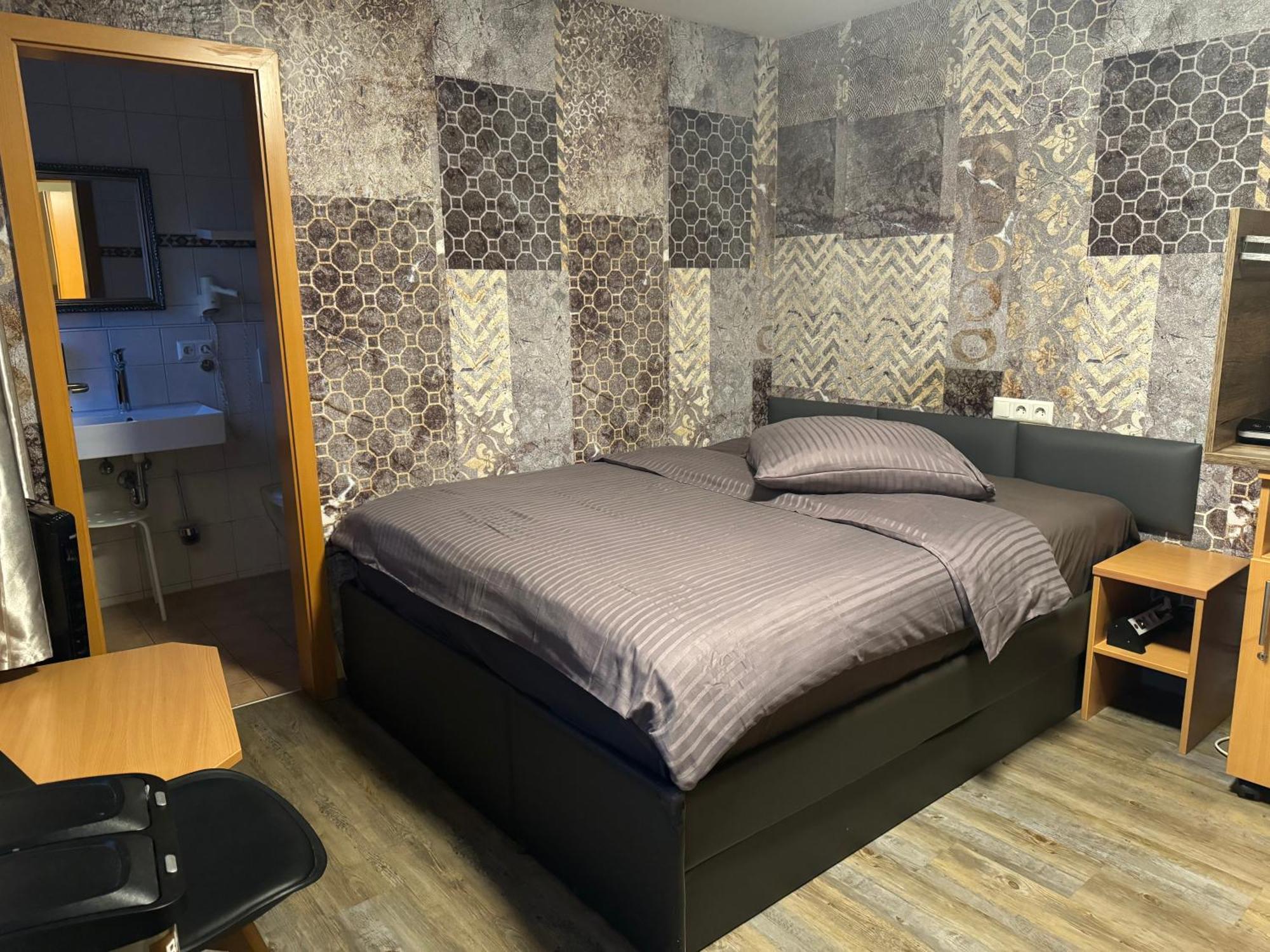 Hotel Mythos "Apartments" มาร์กโกรนิงเกน ภายนอก รูปภาพ