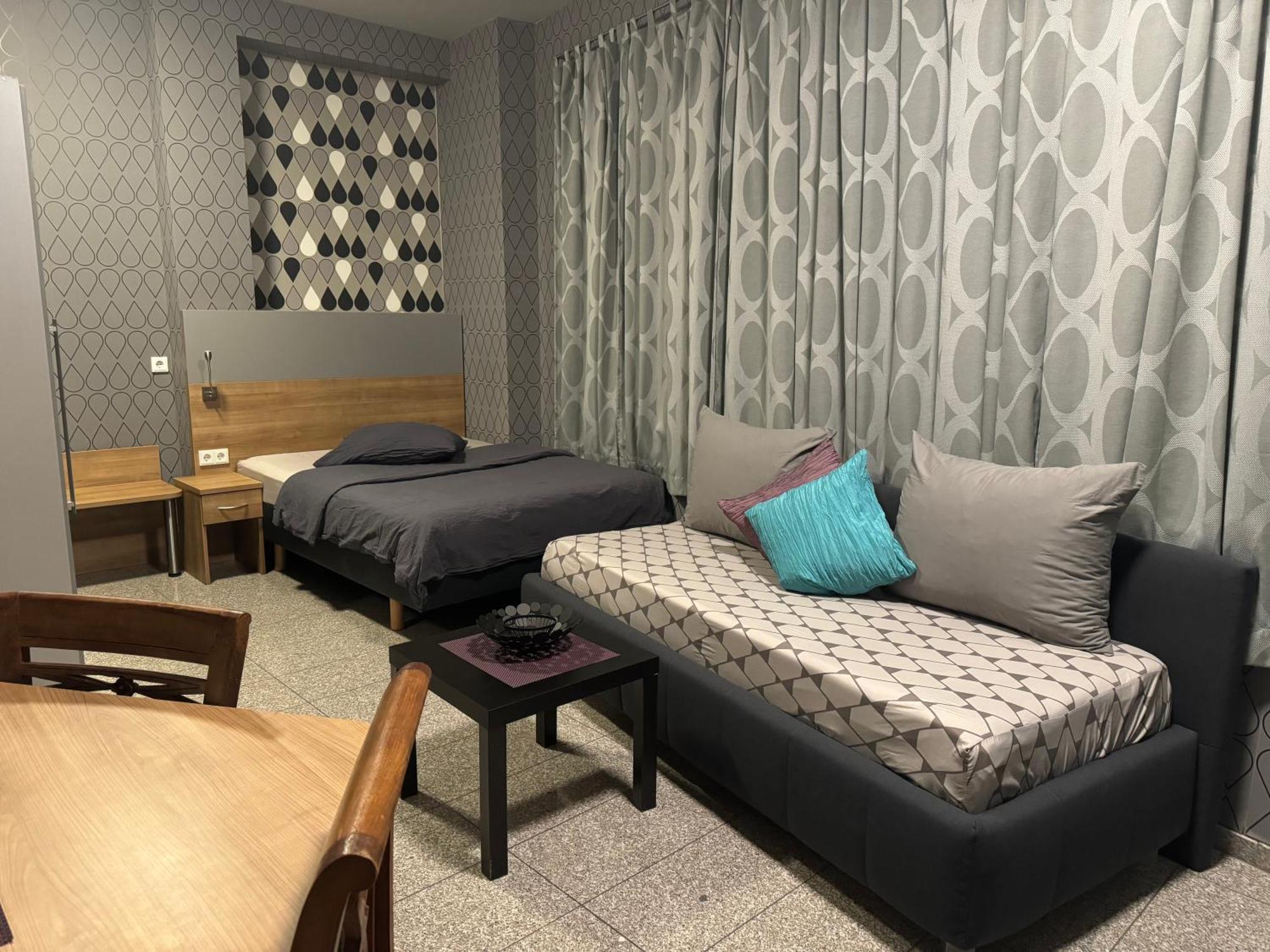 Hotel Mythos "Apartments" มาร์กโกรนิงเกน ภายนอก รูปภาพ