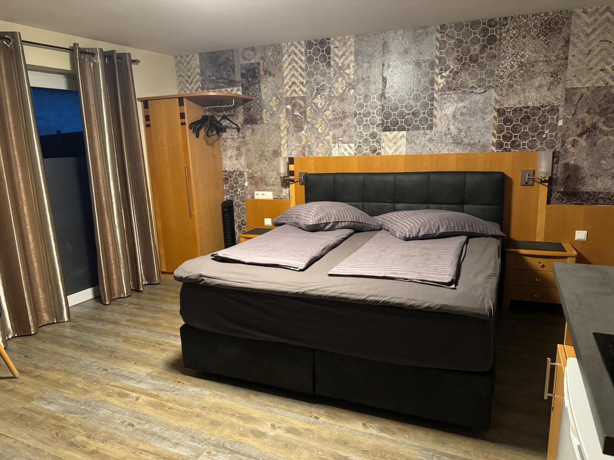 Hotel Mythos "Apartments" มาร์กโกรนิงเกน ภายนอก รูปภาพ